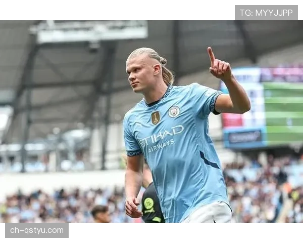 哈兰德强强对话中的表现稳定性与战术角色解析