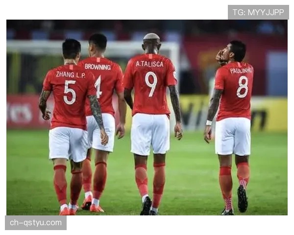 加维盘带与直塞如何更高效压制对手后防线？